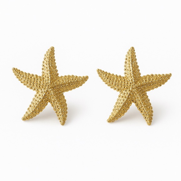 🌟 Gold Textured Starfish Earrings - Picture 3 of 5